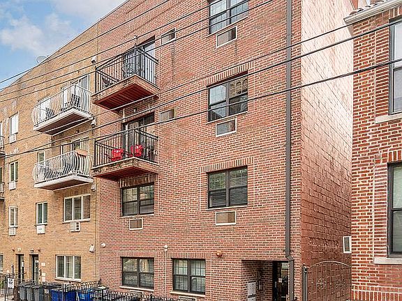 2nd image of 2829 35th St