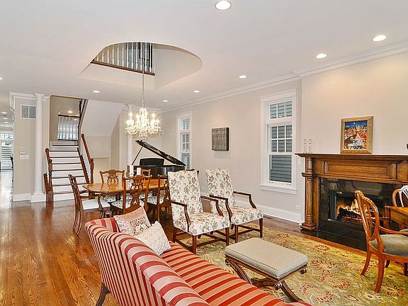 Large formal living and dining room. Great for entertaining.