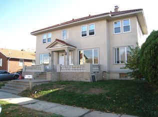 242 E Beech St, Long Beach, NY 11561