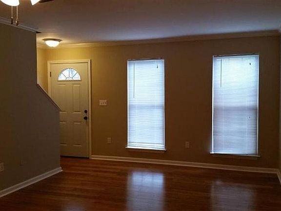 4th image of 415 Marquis Ave Suite 108