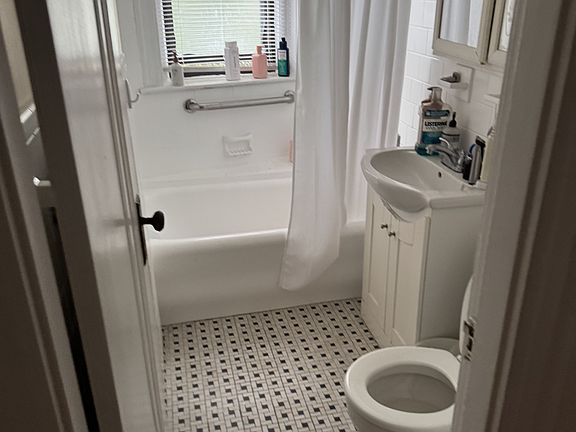 5th image of 1558 Mass Ave #33