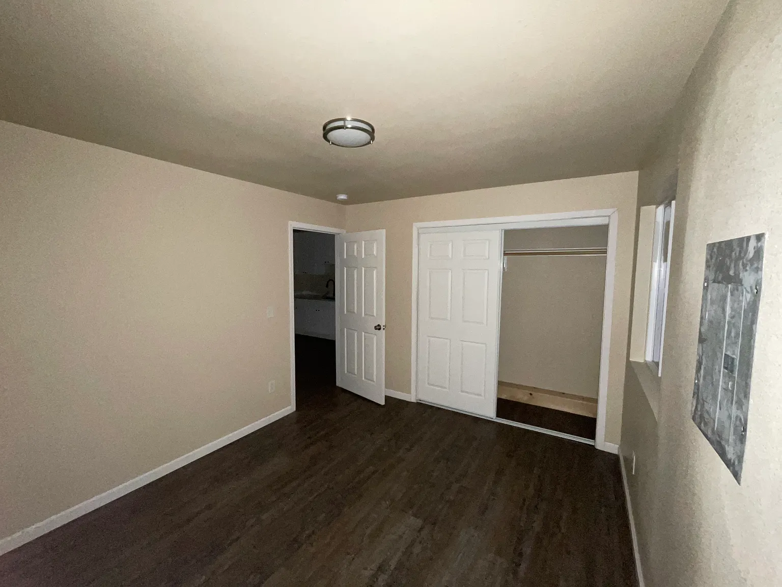 1717 Alturas Cir — Photo 4