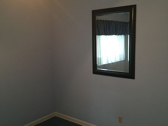 3rd image of 141 Forest Garden Dr
