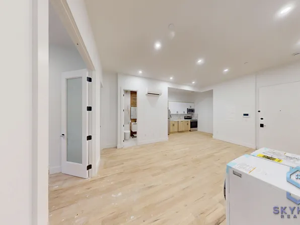 897 New York Avenue image 18 of 28