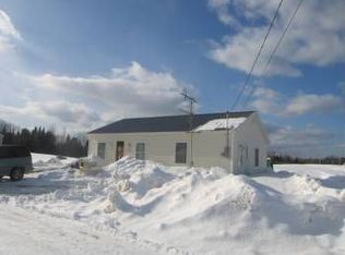 21 Leeds Rd, Livermore Falls, ME 04254