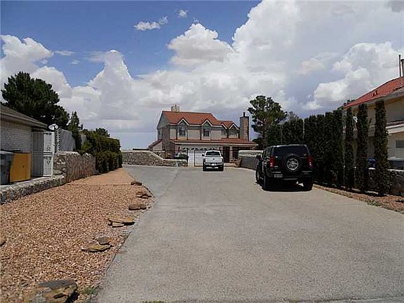 2nd image of 11721 McAuliffe Dr