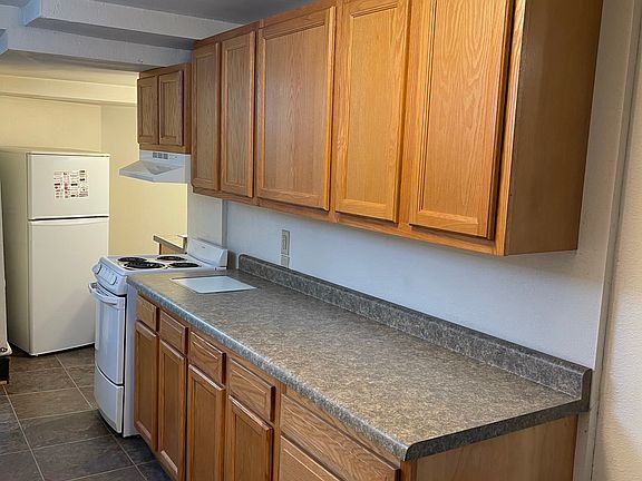 3rd image of 211 Church St APT 4