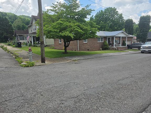 5th image of 310 Cornett St
