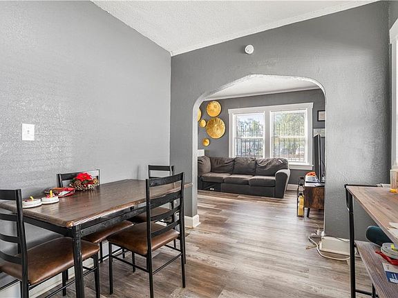 5th image of 2208 E 58th St