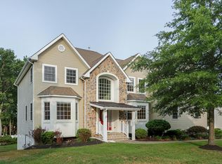 33 Gibson Dr, Hazlet, NJ 07730