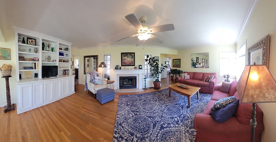 1st image of 2819 Juniper St