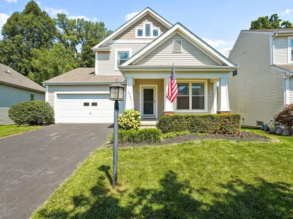 3692 Grimes Dr, Columbus, OH 43204