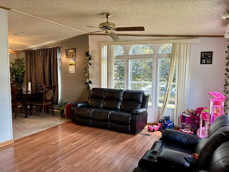840 Bel Air Ln — Photo 9