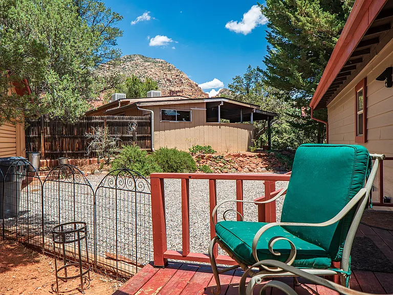 155 Stardust Ln — Photo 11