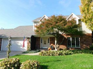 6205 N English Oak Ct, Peoria, IL 61615