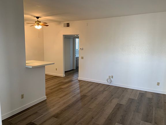 2nd image of 3928 Illinois St APT 203