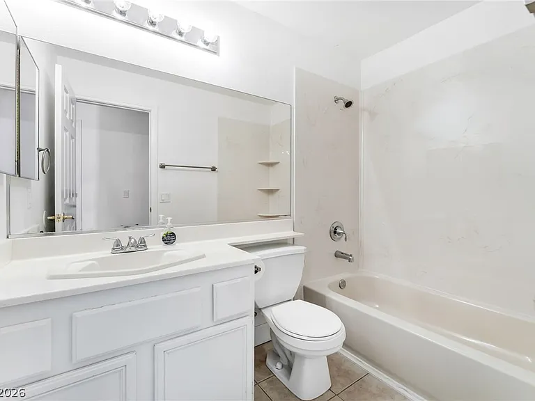 9724 Panorama Cliff Dr — Photo 27