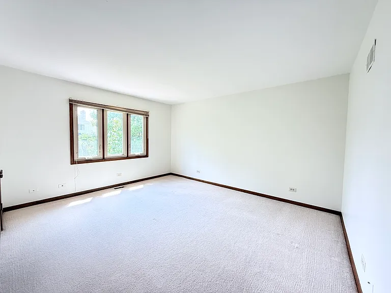 2318 River Woods Dr — Photo 28