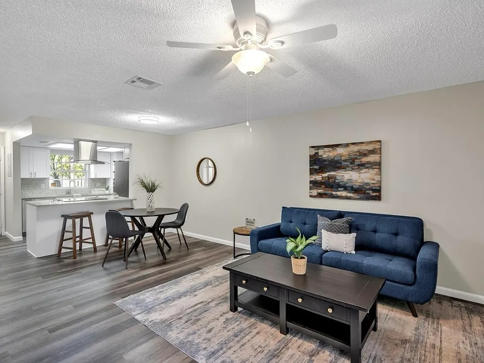 3406 Arbor Oaks Ct