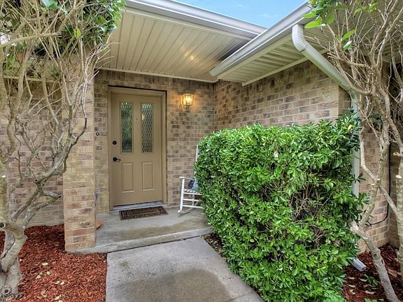 2nd image of 304 Shepards Hill Dr