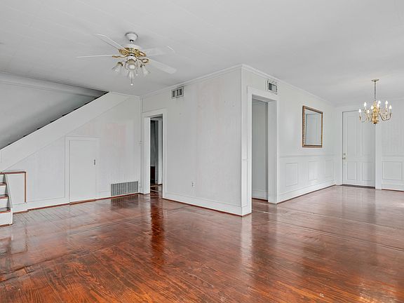 4th image of 102 Avenue B