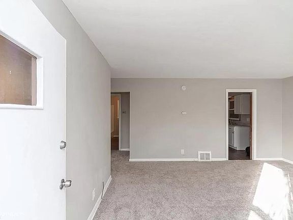 5th image of 4249 Sunnybrook Dr SE