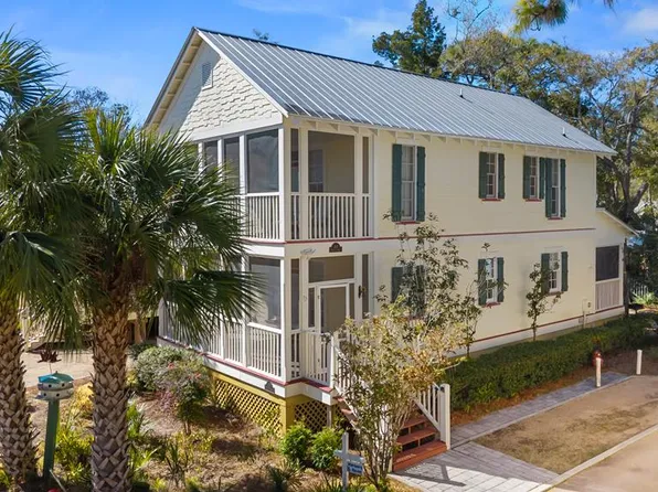 307 Winslow St, Steinhatchee, FL 32359