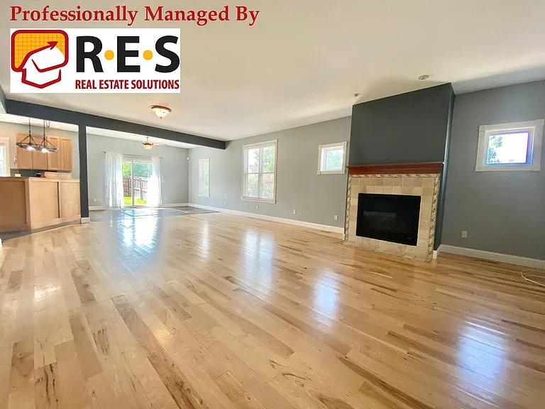2257 Lowell Blvd — Photo 4
