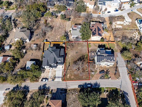 5th image of 12802 Thomas St