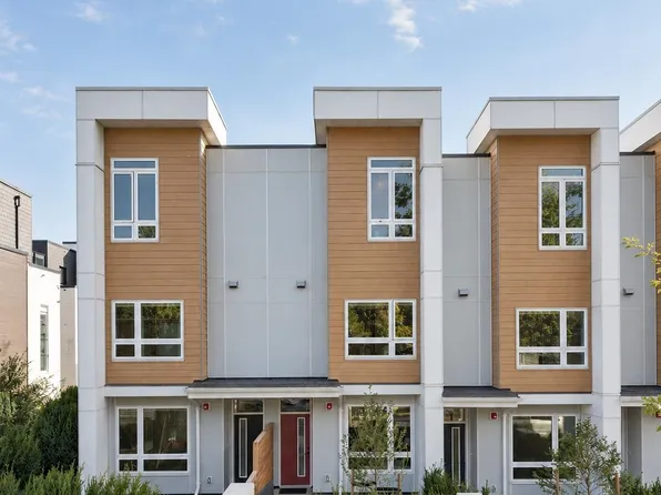 639 Aspen St #206, Coquitlam, BC V3J 0R9