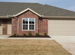 123 Sage St, Centerton, AR 72719