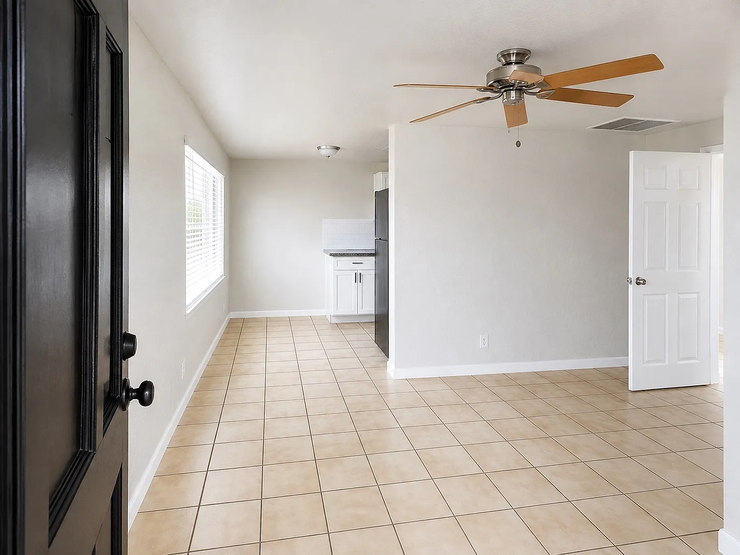 1 bed, 650 sqft, $1,295 — Photo 3