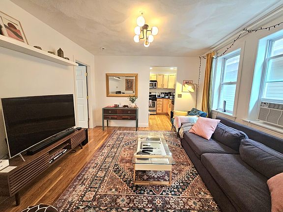 5th image of 26 Holden St APT 1