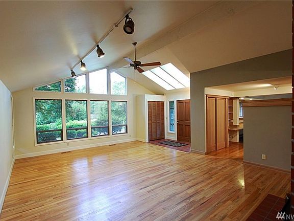 3rd image of 23232 25th Ave W