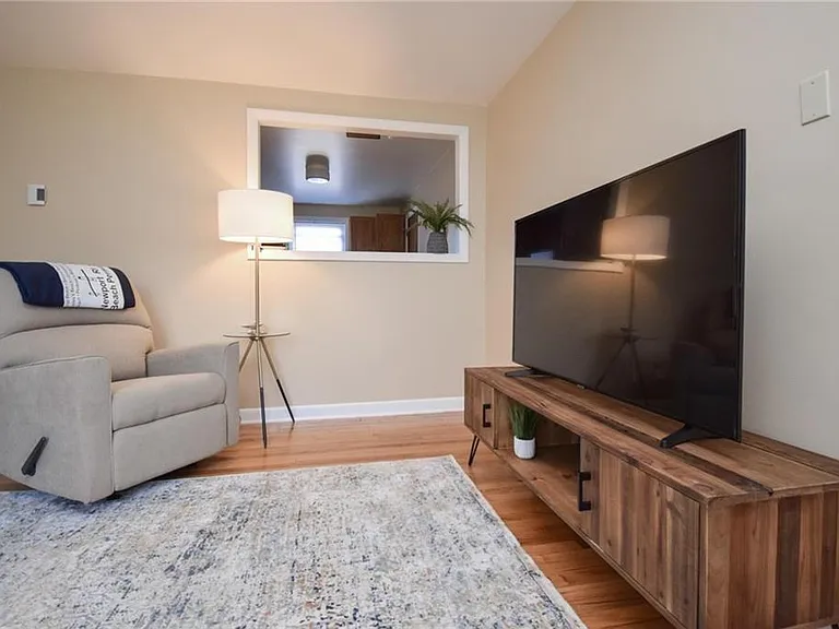 70 Carroll Ave #509 — Photo 14
