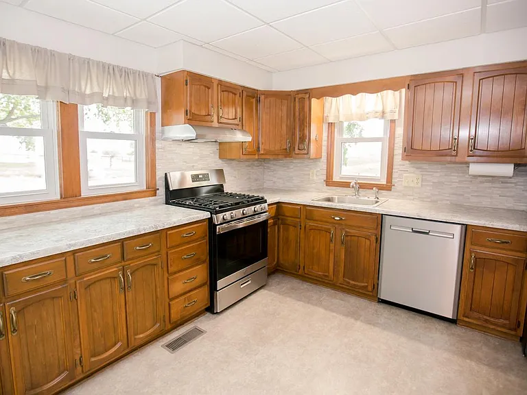 17960 Oak Grove Rd — Photo 8