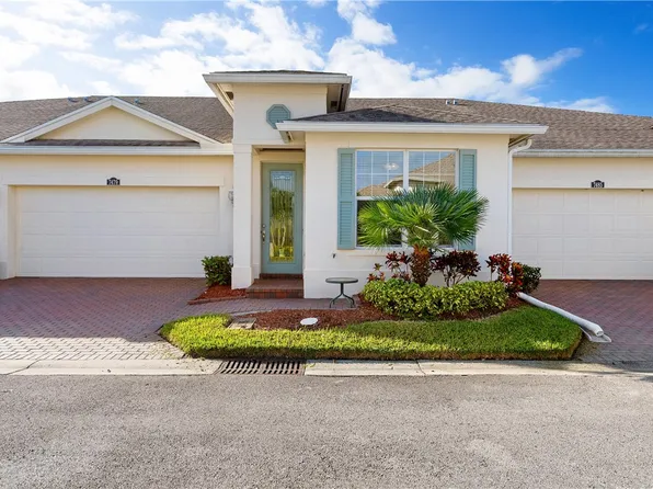 7479 Oakcrest Ln, Vero Beach, FL 32966