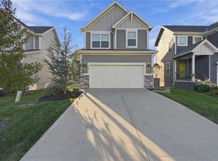8819 SW 9th St, Blue Springs, MO 64064