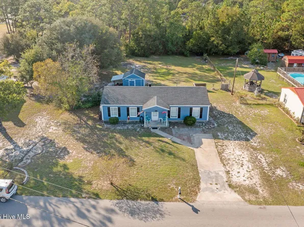 87 Crown Point Road, Hubert, NC 28539