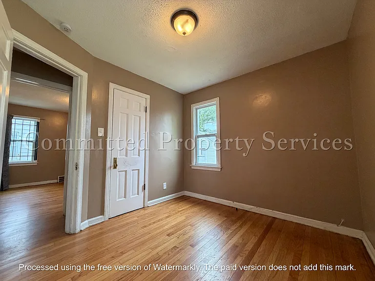 18536 Westmoreland Rd — Photo 7