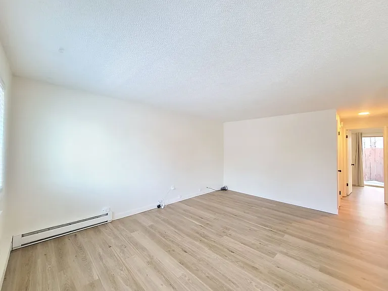 2021-2023 N Astor — Photo 4