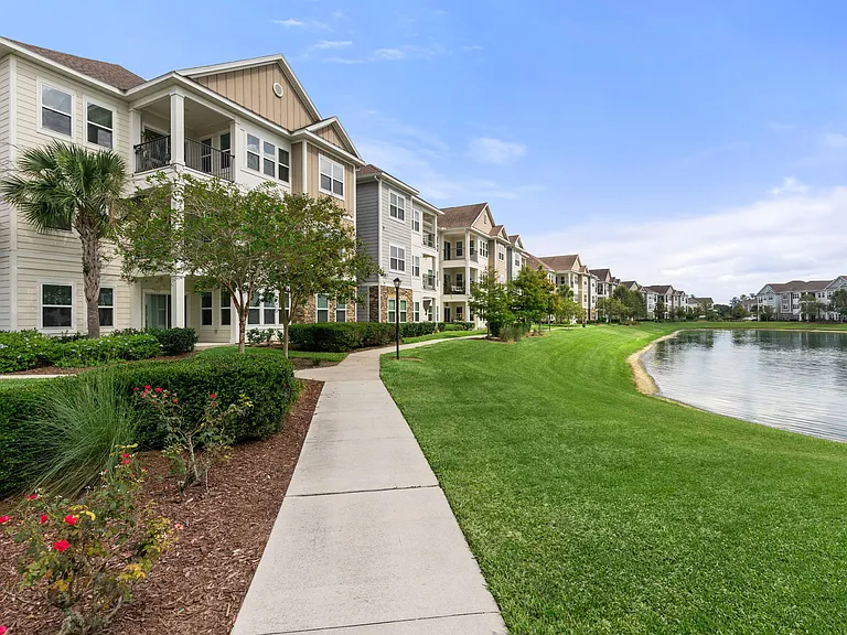 Lakeline at Bartram Park — Photo 30