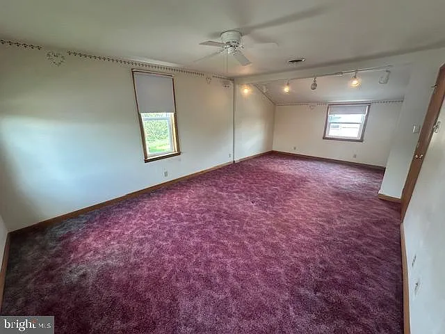 200 E Main St — Photo 20