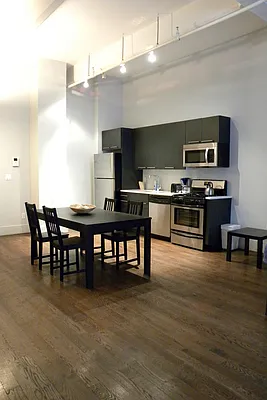 Rented by Link Real Estate NYC | media 32