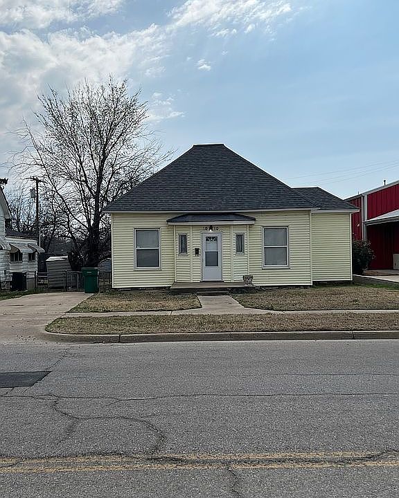 1st image of 1010 E Hobson Ave