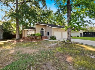 213 Knightsbridge Dr, North Charleston, SC 29418