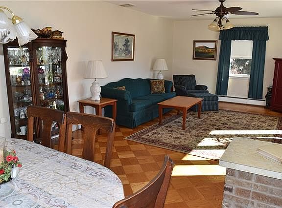 4th image of 254 Parkway Dr
