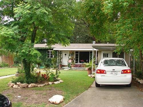 2nd image of 710 Burwood Ln