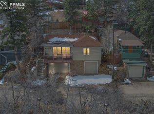 925 High Rd, Manitou Springs, CO 80829
