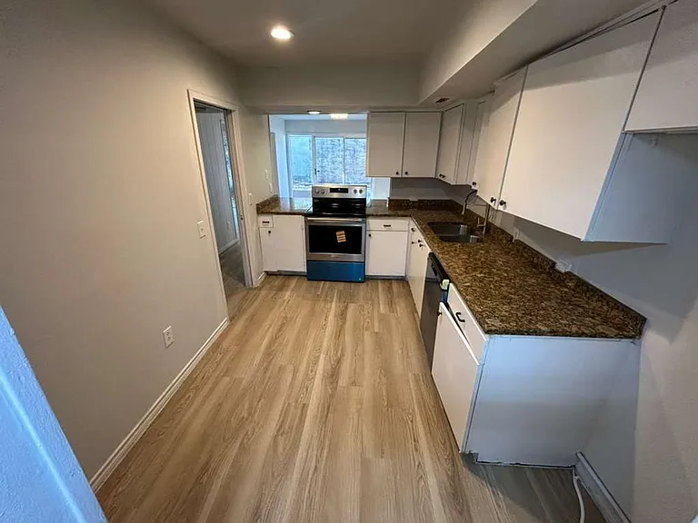 1817 Pueblo Pl #C — Photo 14